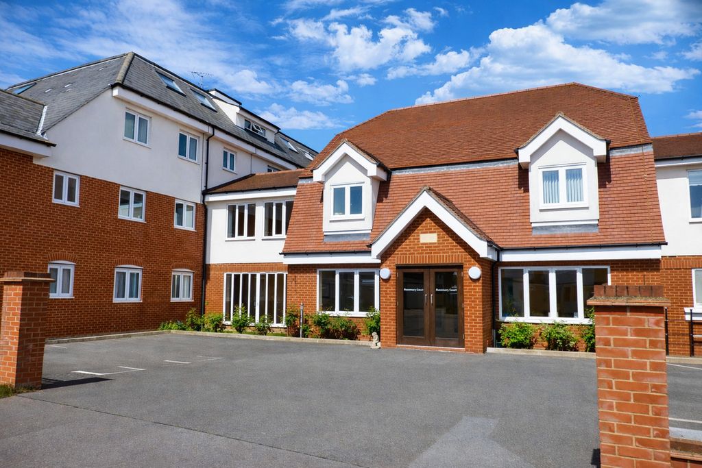 Property photo 1 of 9