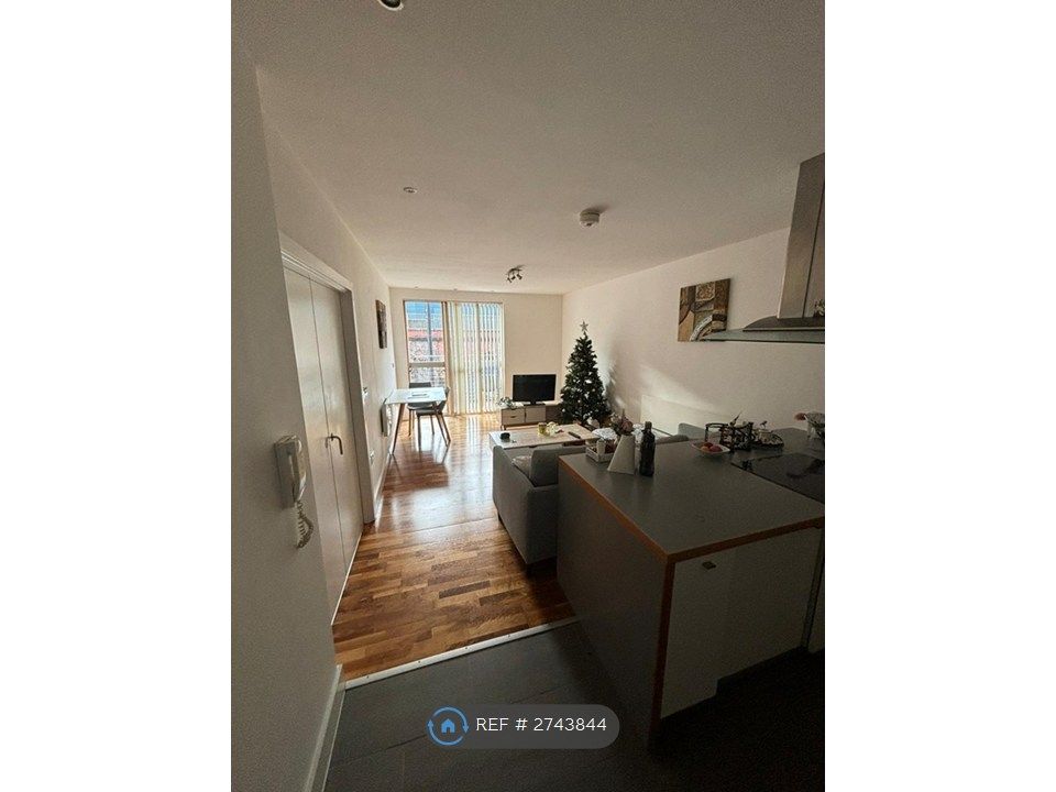 Property photo 3 of 24