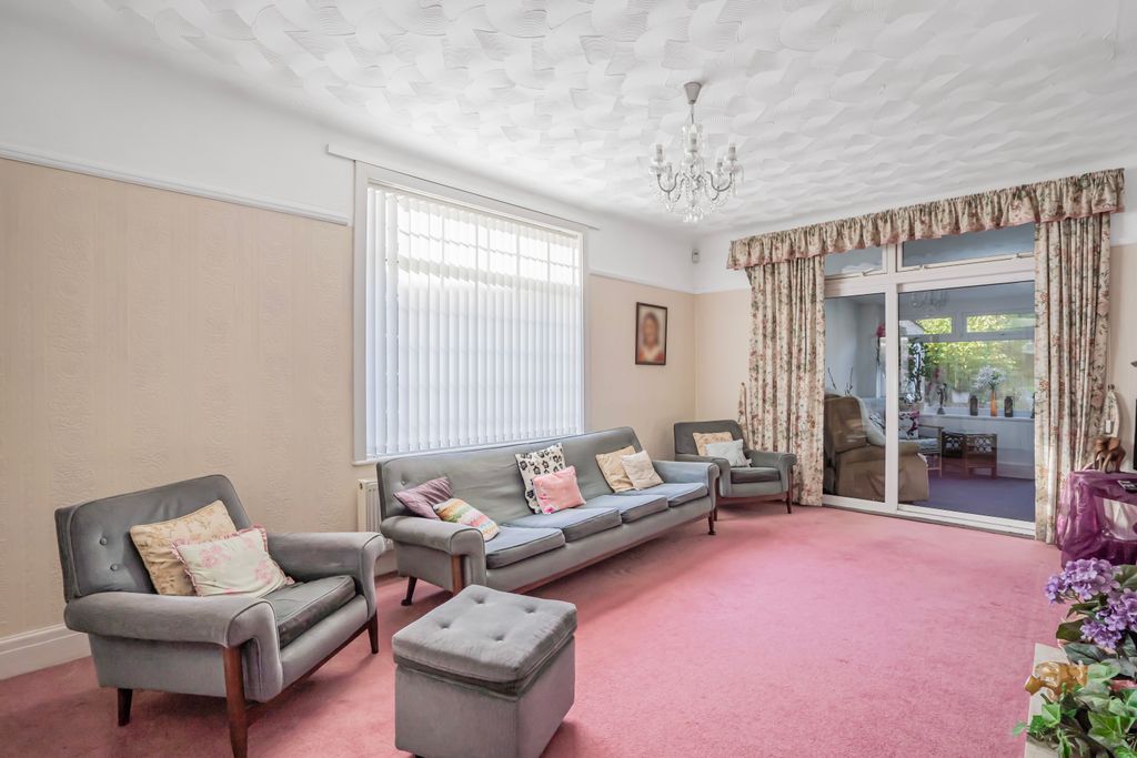 Property photo 3 of 20