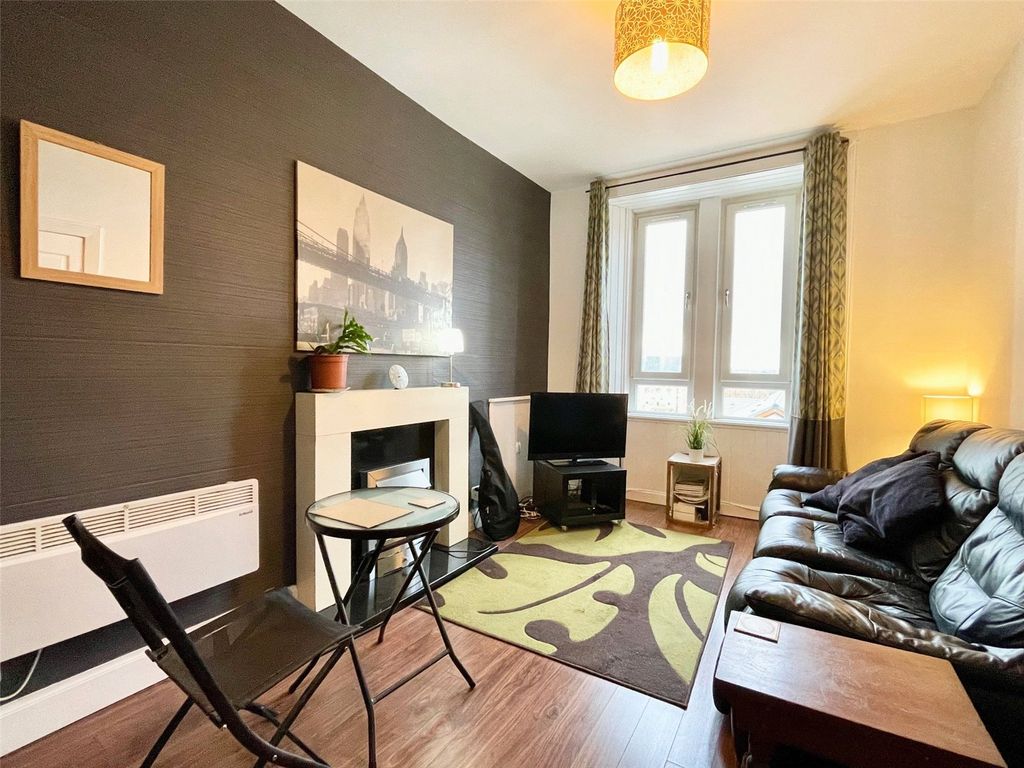 Property photo 2 of 12 Picture No. 08