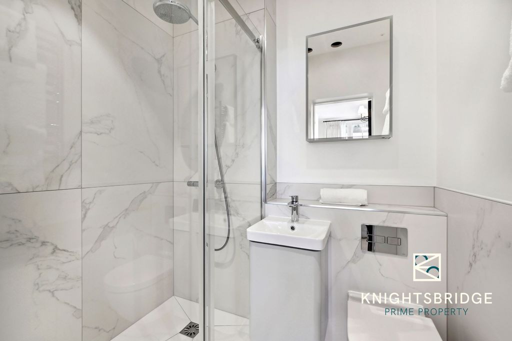 Additional image 28 of 6 bed property to rentChester Square, London SW1W