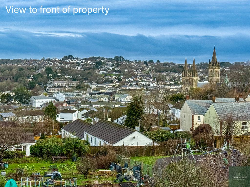 Property photo 2 of 22