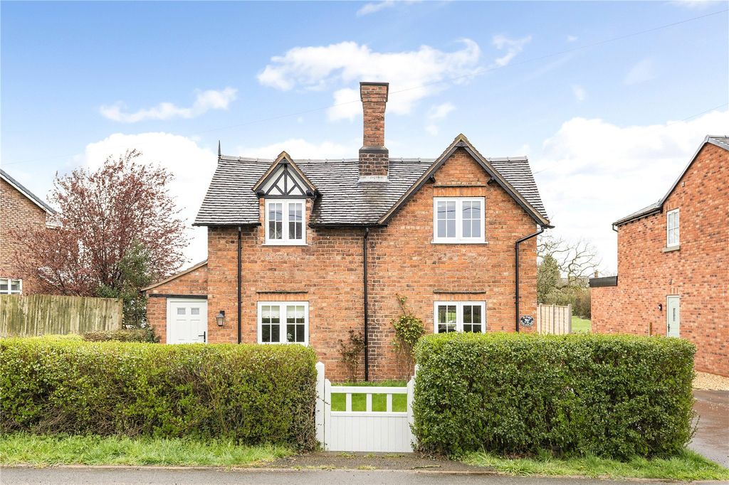 Property photo 2 of 16 Rose Cottage