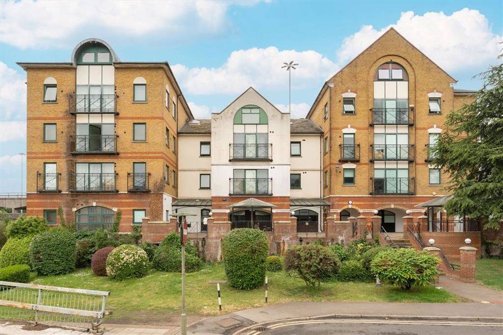 Property photo 1 of 1