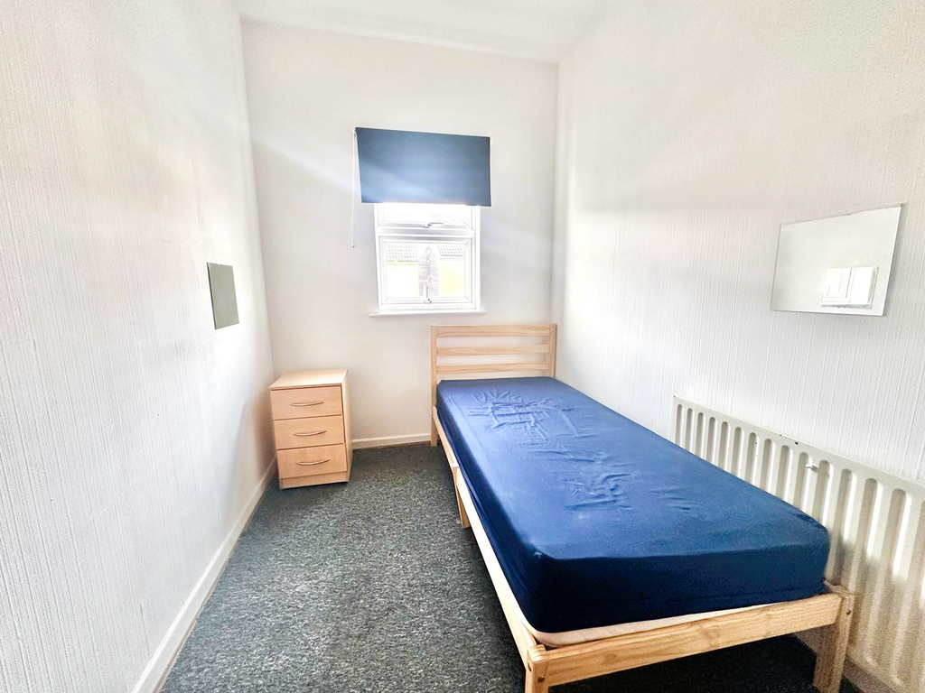 Property photo 3 of 6 0Ujhkp8c