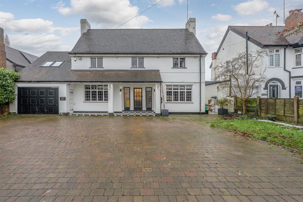 Property photo 1 of 36