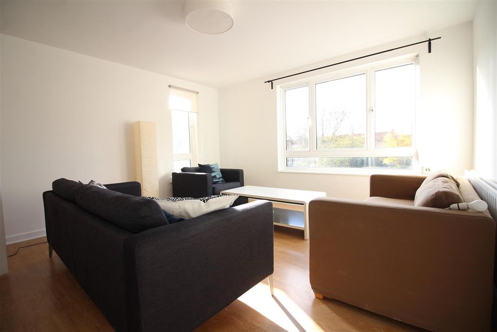 Property photo 2 of 11 Img_8210.Jpg