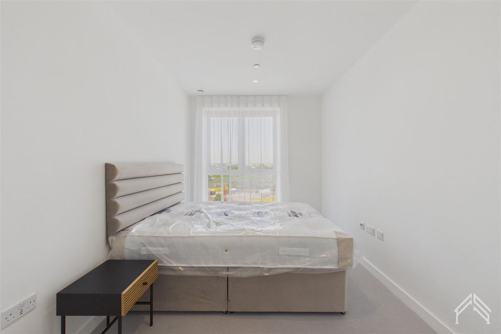 Property photo 3 of 11 5.Jpg