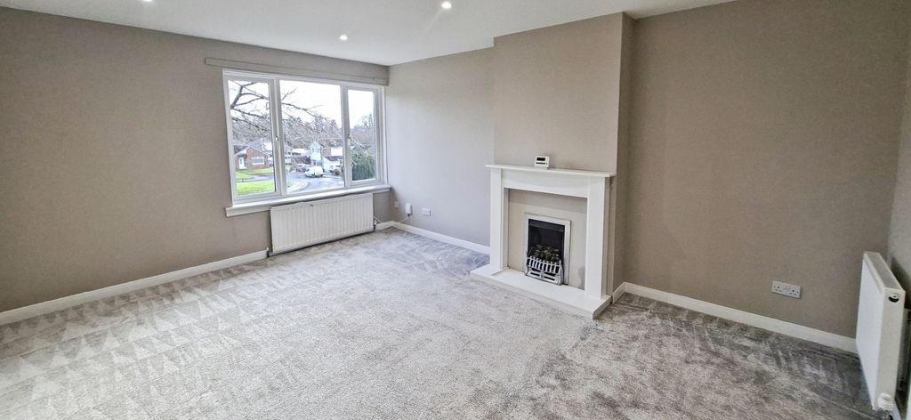 Property photo 2 of 14 Gallery