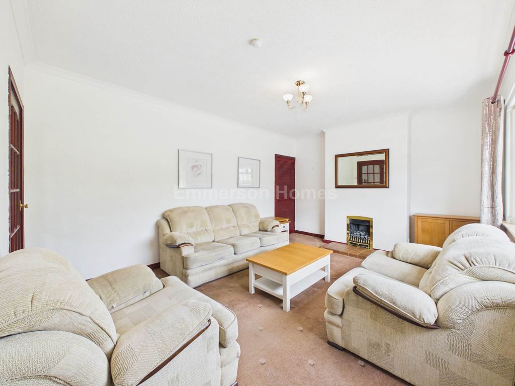Property photo 3 of 20
