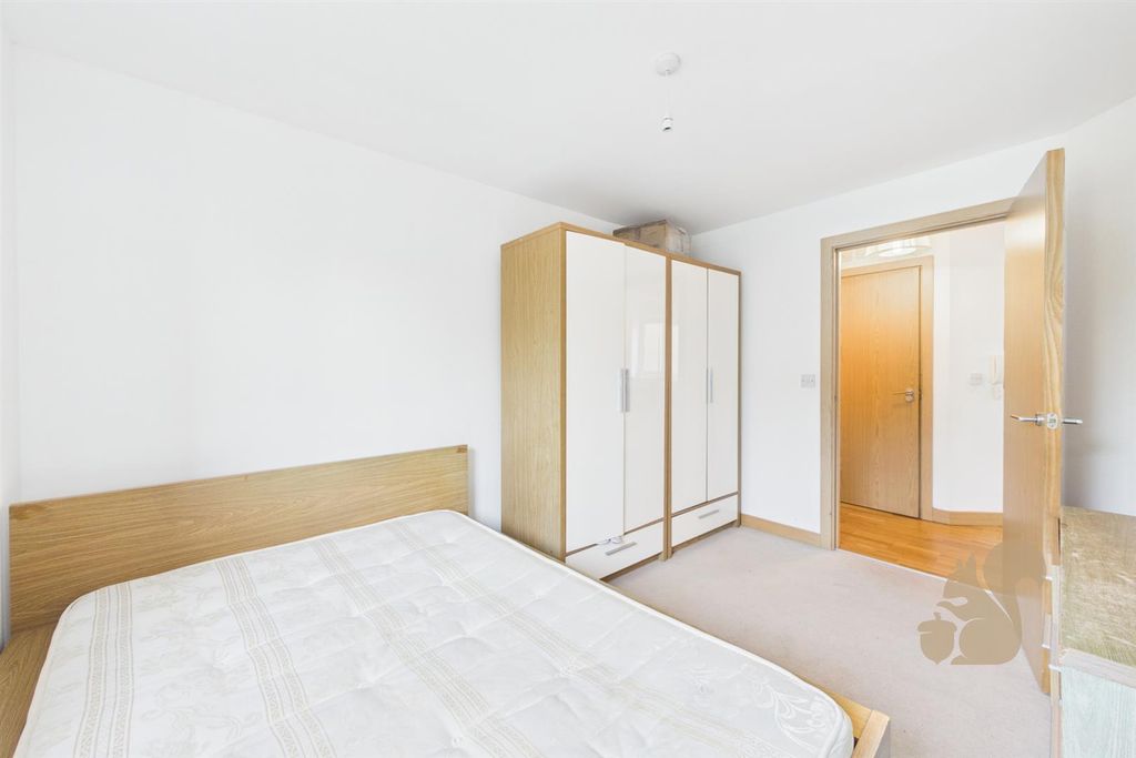 Property photo 3 of 16 Cam01254G0-Pr0477-Still008.Jpg