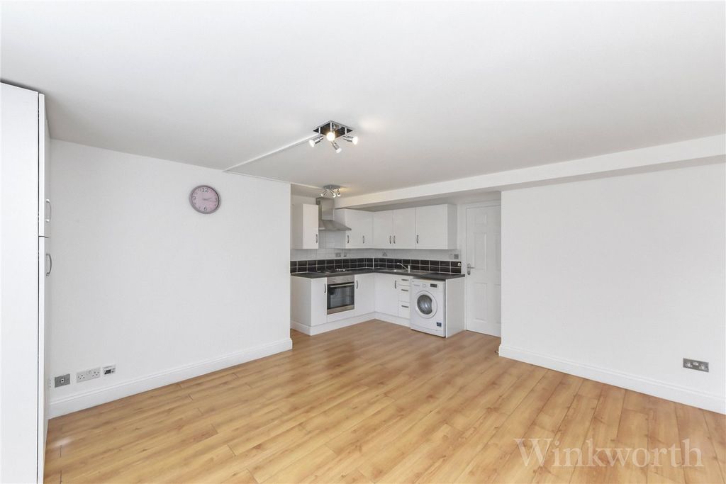 Property photo 3 of 7 Picture No. 09