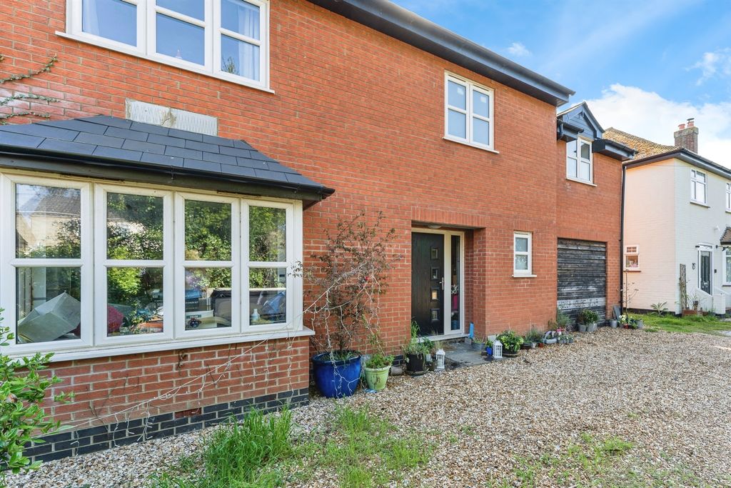 Property photo 1 of 18