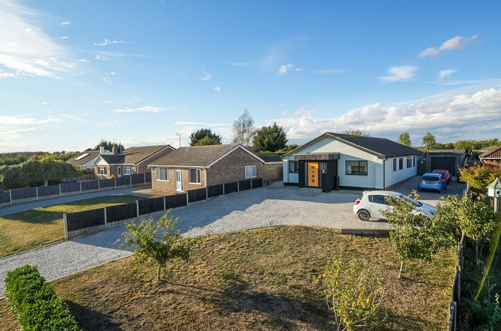Property photo 1 of 40 1529350-3-1A111Dfbd0cd8
