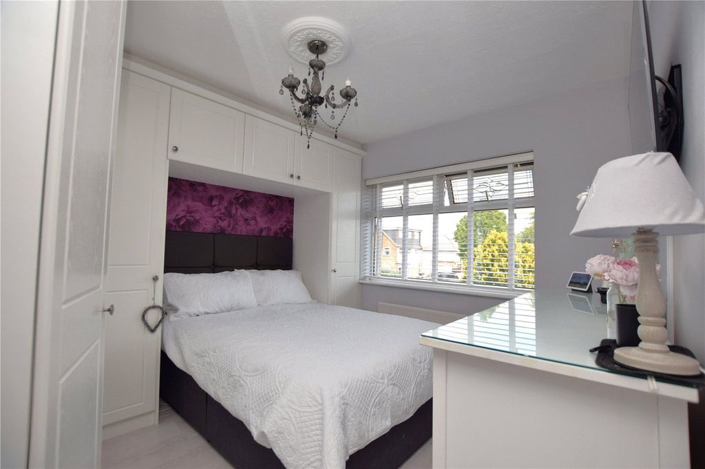 Property photo 3 of 19 Bedroom