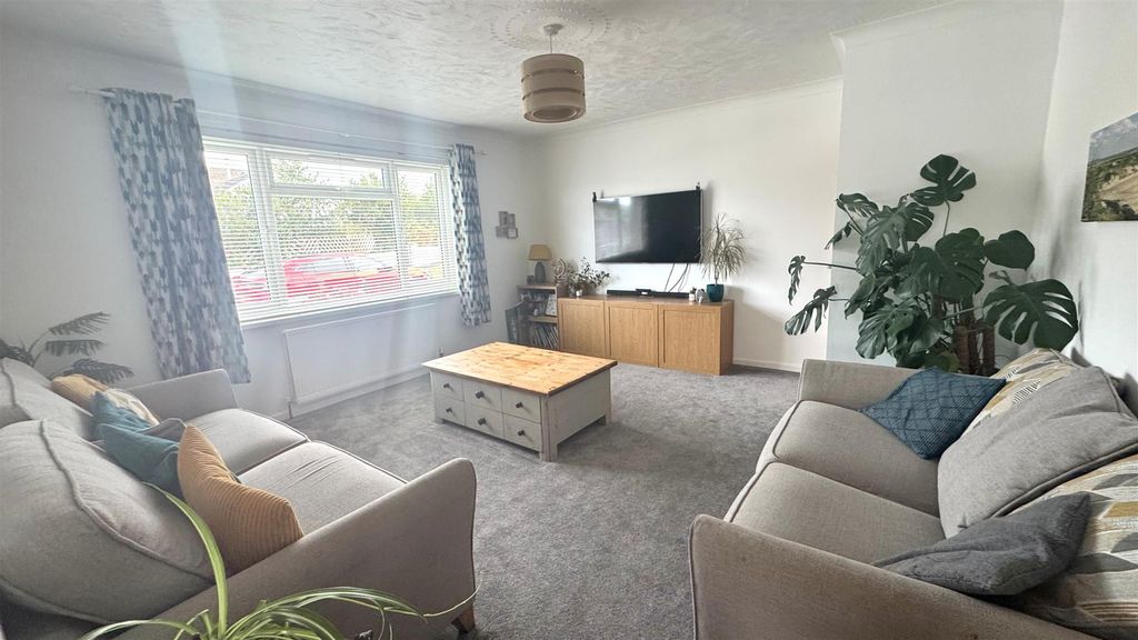 Property photo 3 of 17 14.Jpg