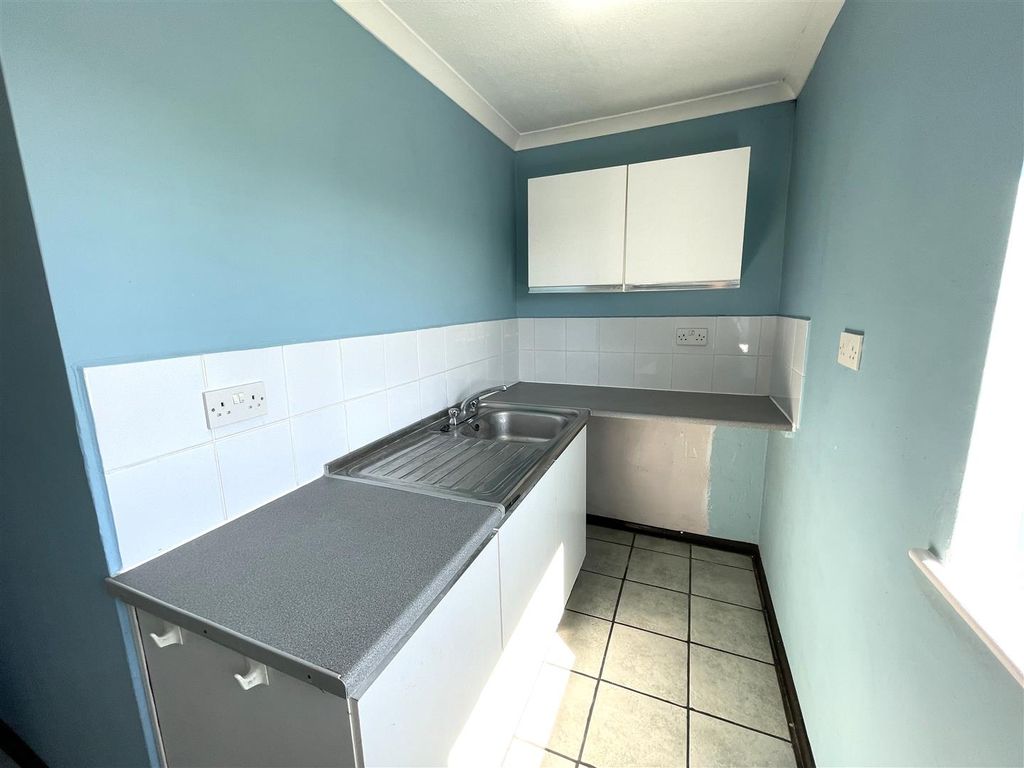 Property photo 2 of 6 Img_8935.Jpg