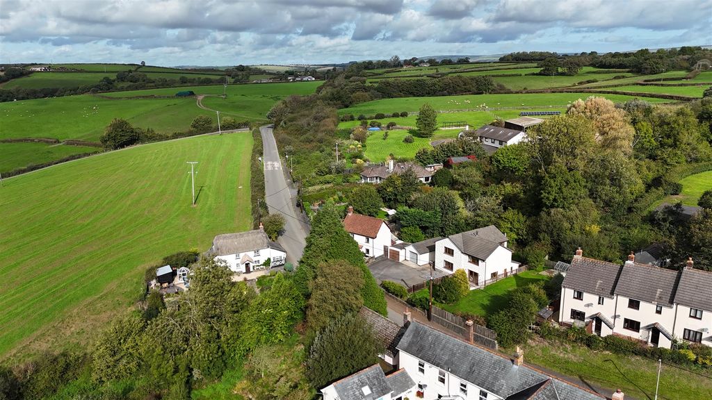 Property photo 2 of 34 Dji_20261002111640_0483_D.Jpg