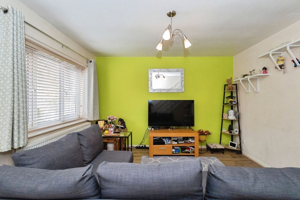 Property photo 3 of 26 Pbox-Img.Jpg