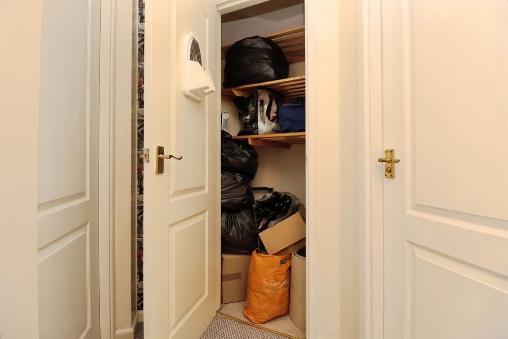 Additional image 13 of 2 bed flat for saleHigh Street, Rothwell, Kettering NN14