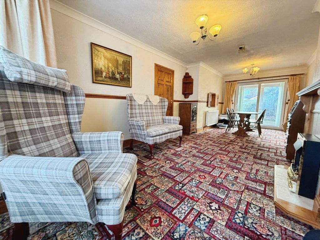 Property photo 3 of 18 Pbox-Img.Jpg