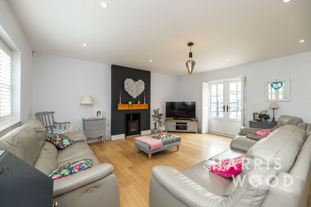 Property photo 2 of 43 4411483
