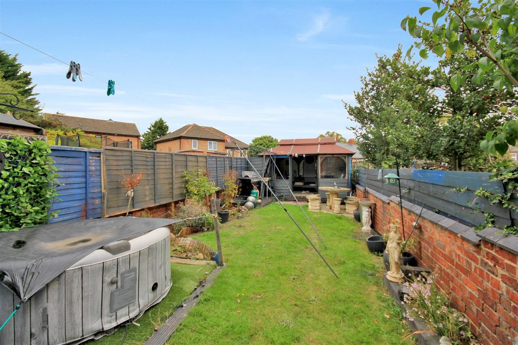 Property photo 2 of 17 Img_8805.Jpg