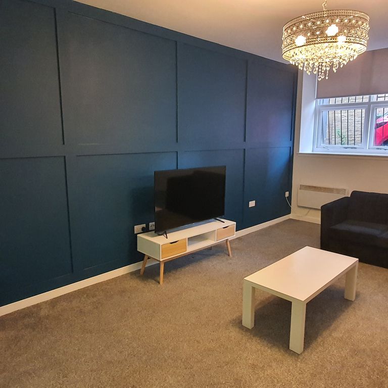 Property photo 2 of 14