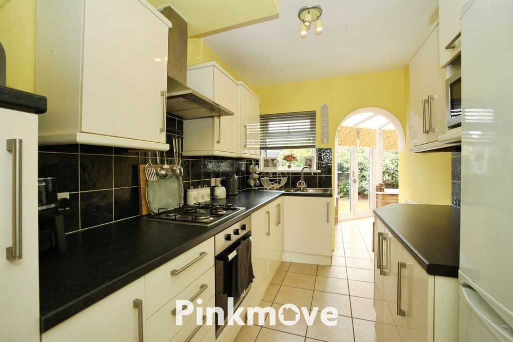 Property photo 2 of 24