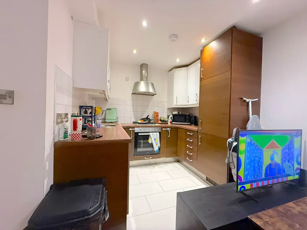 Property photo 2 of 6