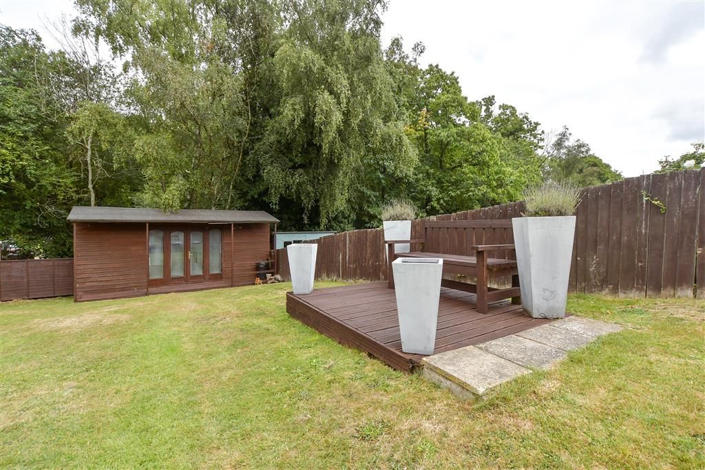 Property photo 3 of 20 Patio / Decking