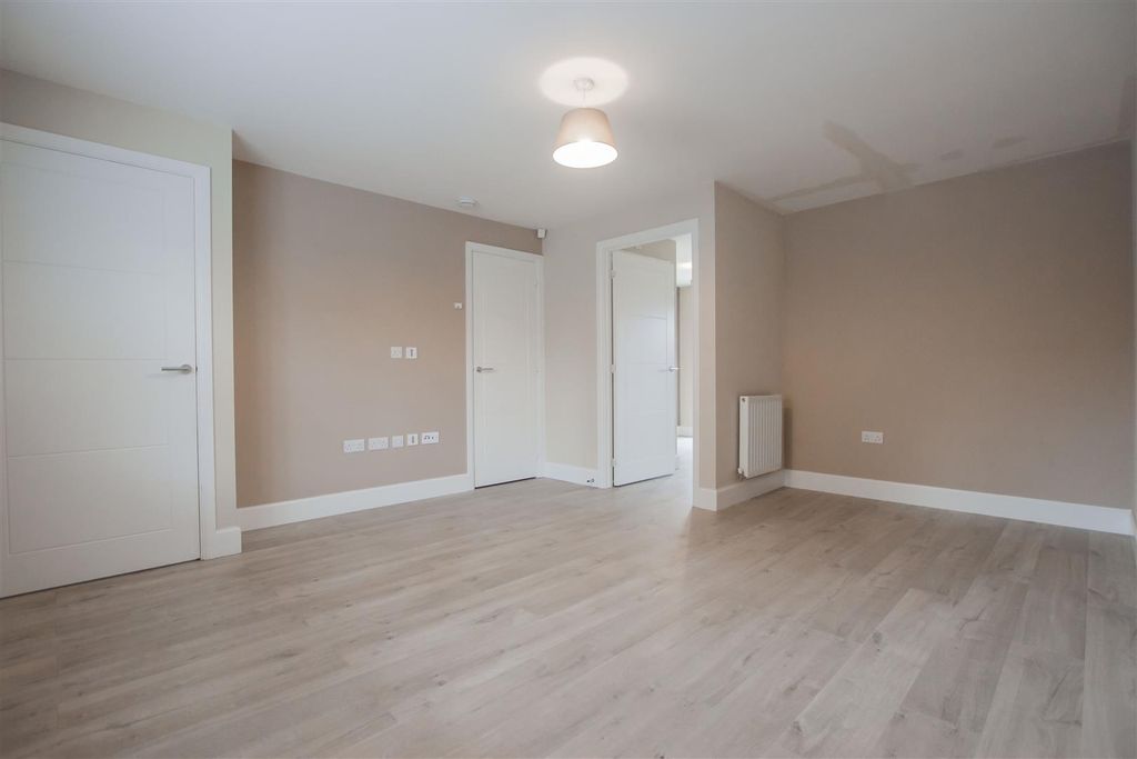 Property photo 3 of 19 2.Jpg