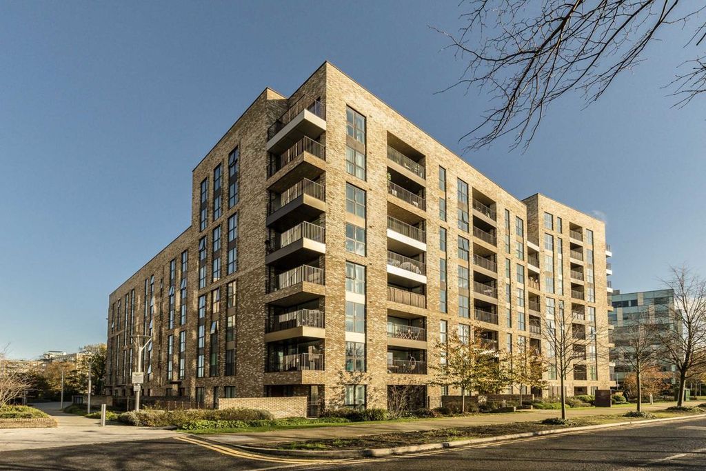 Property photo 1 of 5