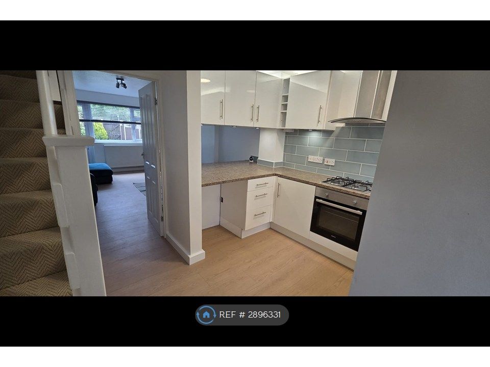 Property photo 2 of 15 Kitchen