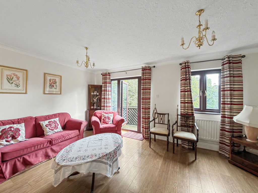 Property photo 3 of 16