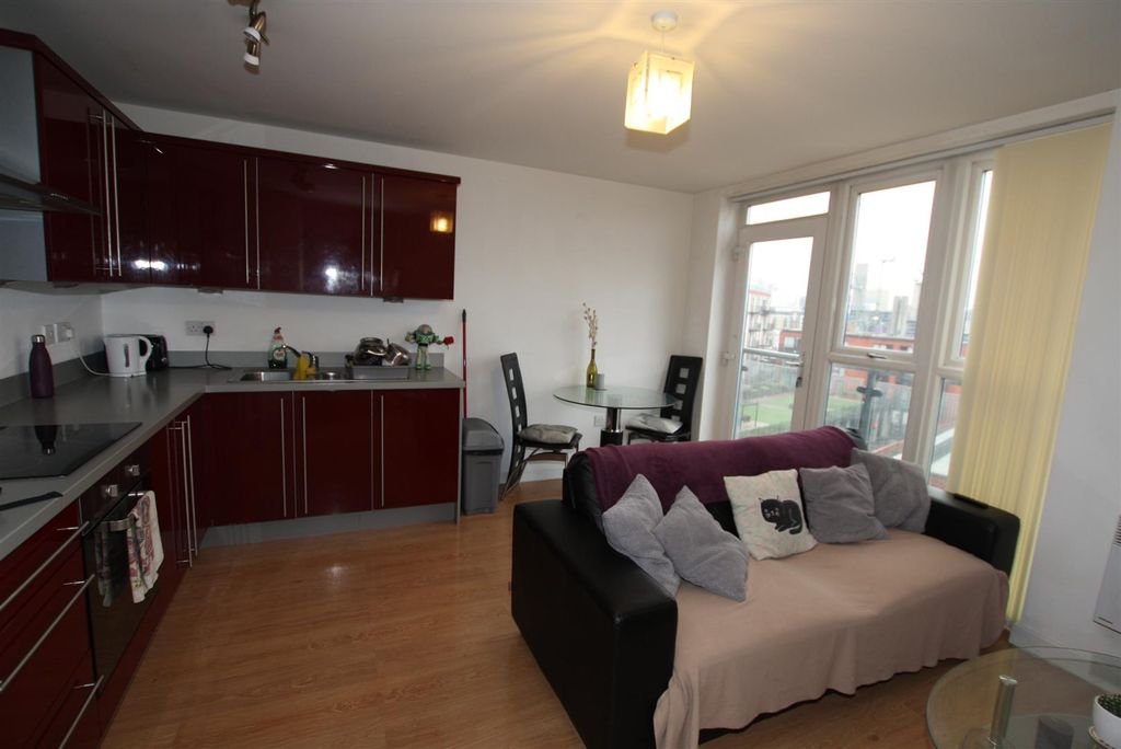 Property photo 3 of 6