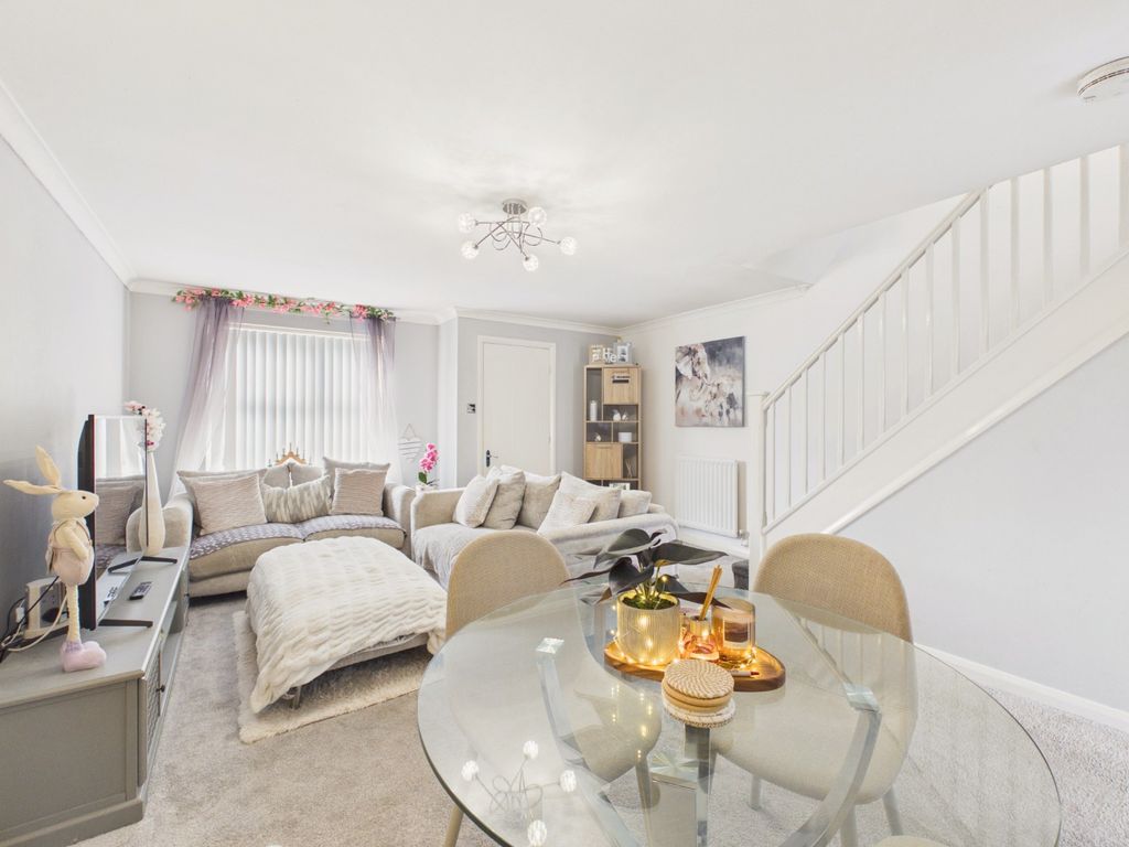 Property photo 3 of 17 5312824