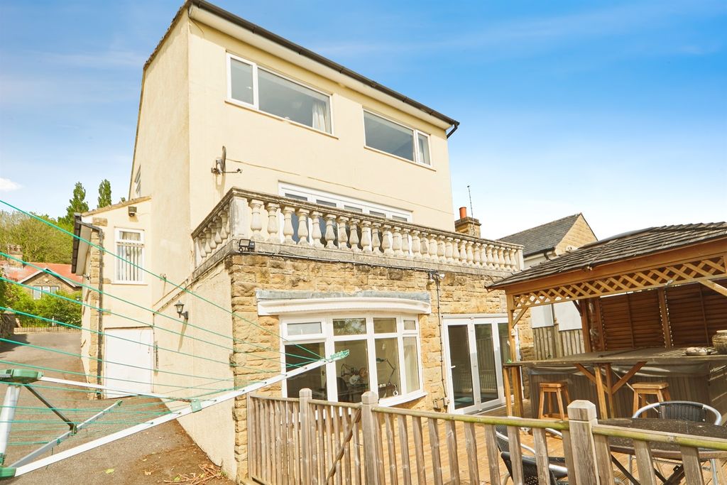 Property photo 1 of 21