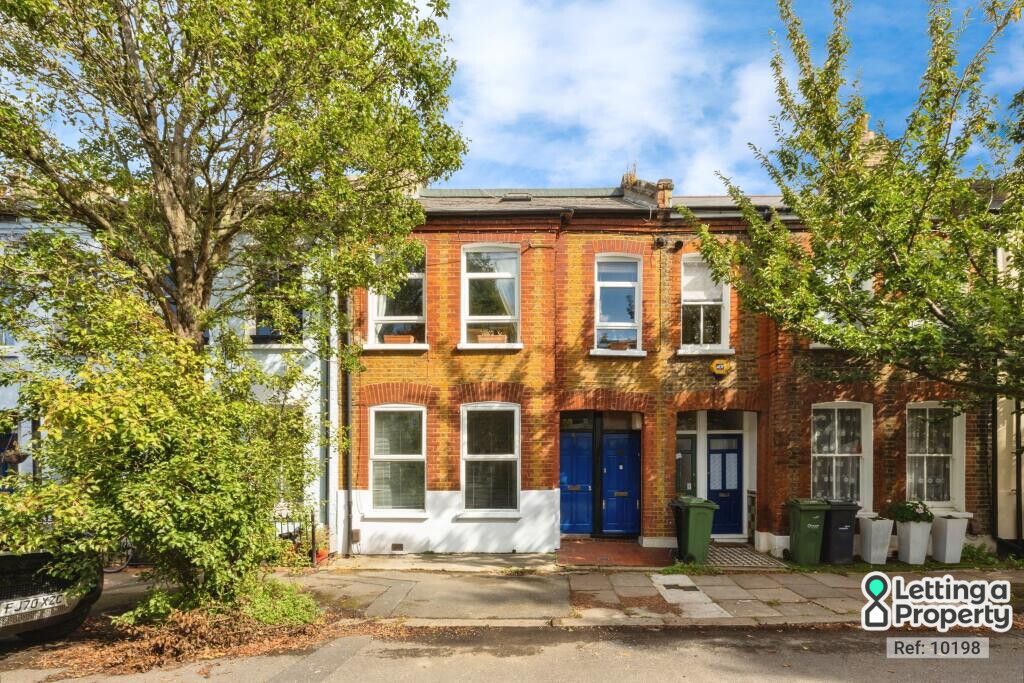 Property photo 1 of 9