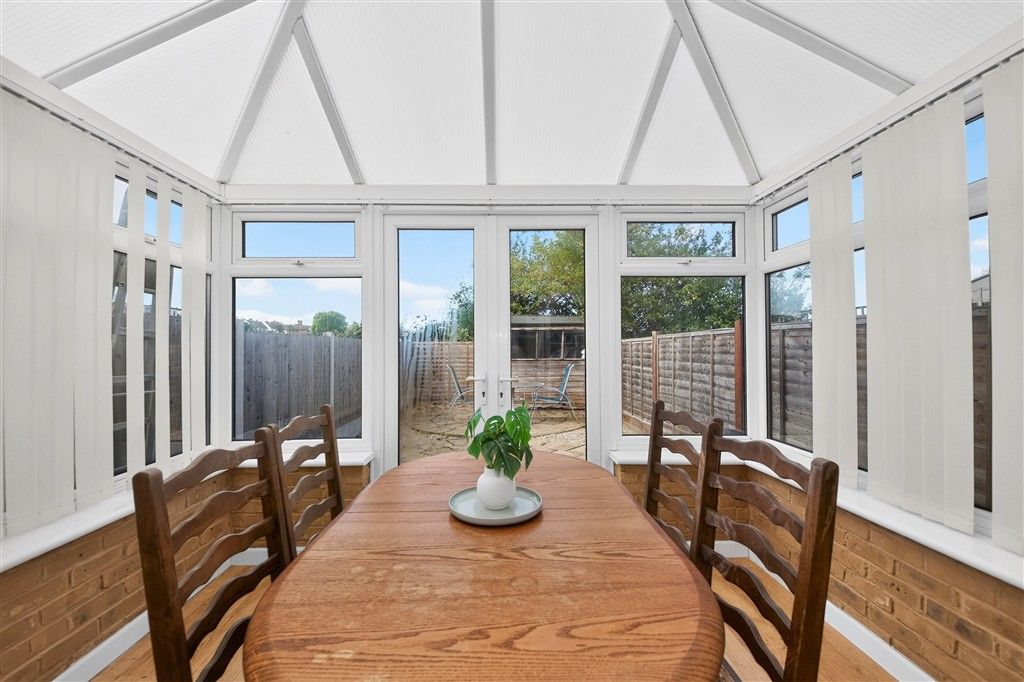 Property photo 2 of 12 Conservatory