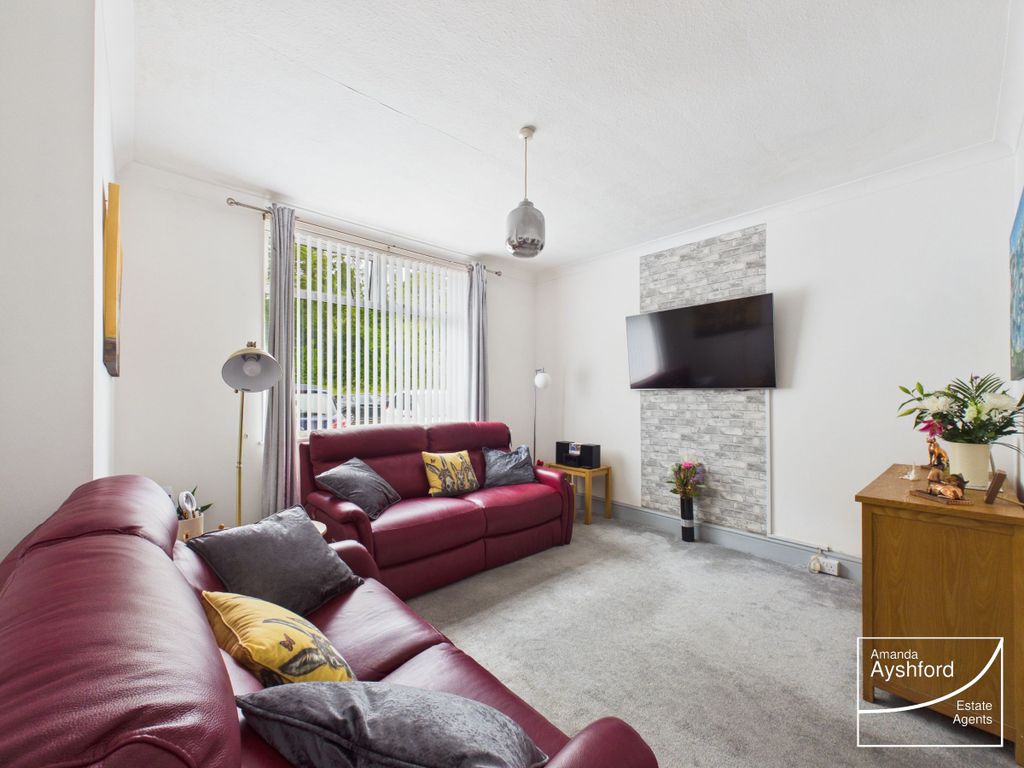 Property photo 2 of 24