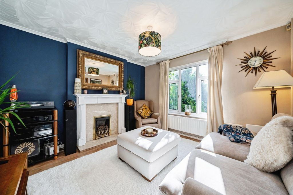 Property photo 2 of 14 Pbox-Img.Jpg