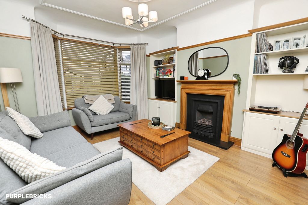 Property photo 2 of 16