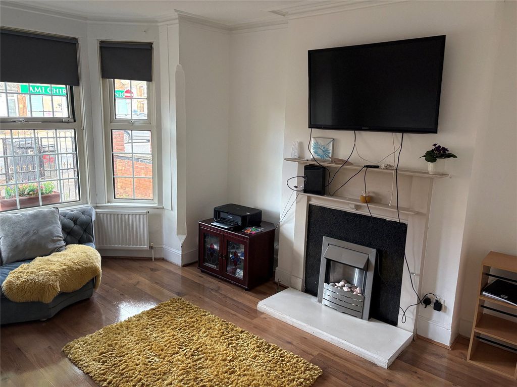 Property photo 2 of 5 Lounge