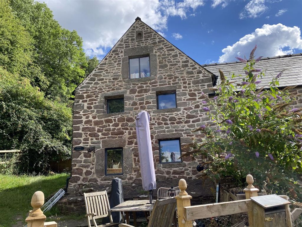 Property photo 2 of 18