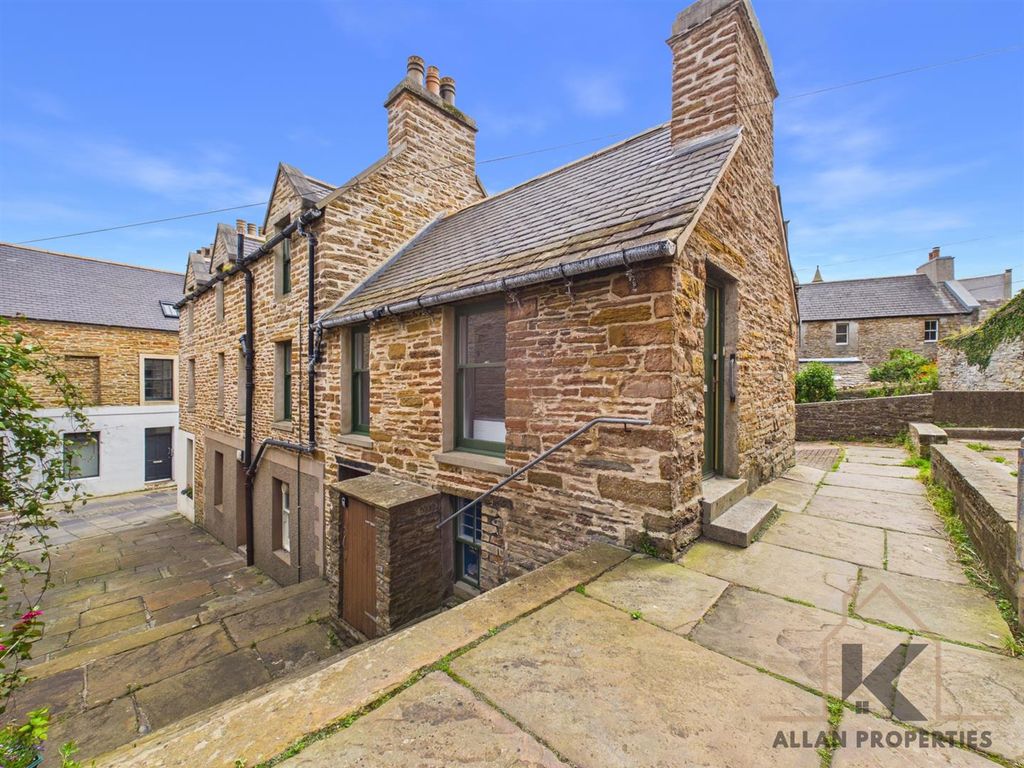 Property photo 1 of 27