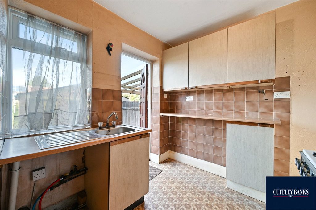 Property photo 3 of 12 Picture No. 04