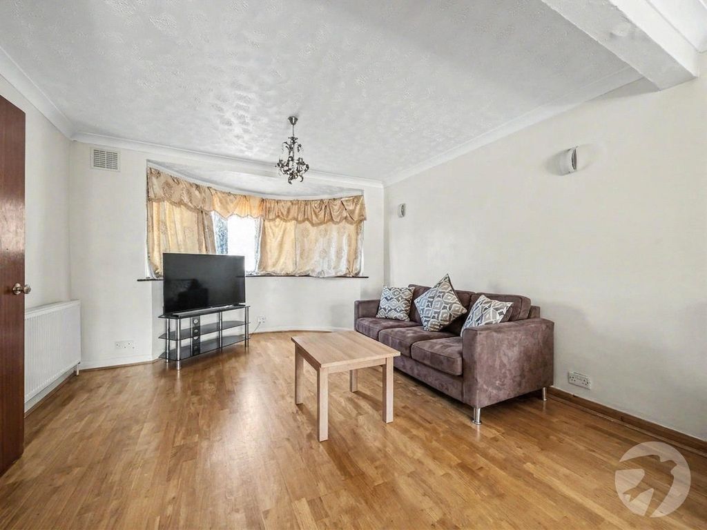 Property photo 2 of 24 Picture No. 21