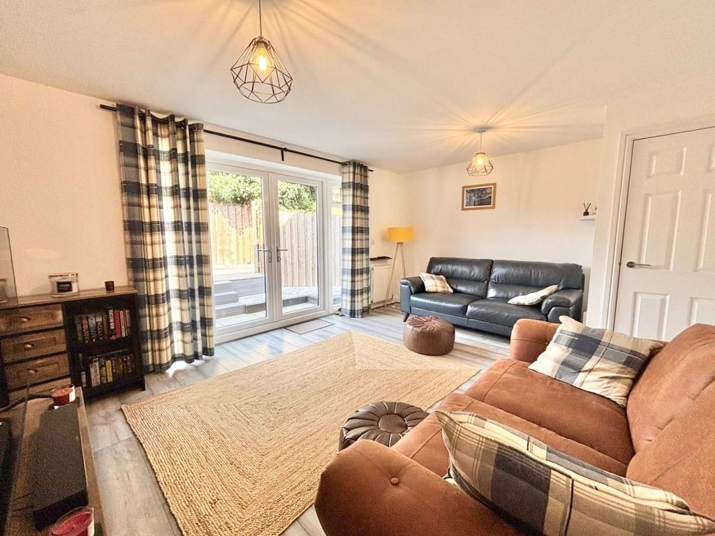 Property photo 3 of 14 B81Ac3F2-5Ffb-4Da0-Aa88-141245Ff6E5c.Jpg