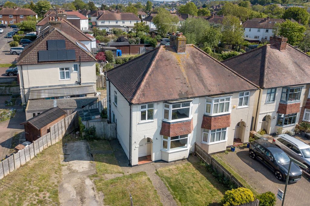 Property photo 1 of 11 External
